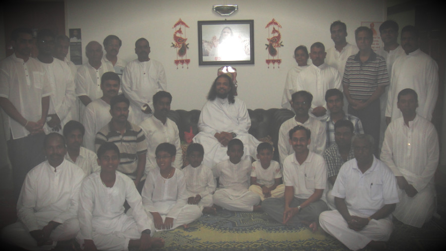 8 Divine Souls with Guru Mahan
